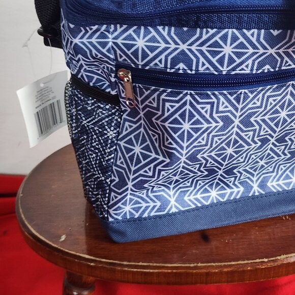 True Living Outdoors Blue White Triangle Pattern 12 Can Soft Side Carry Cooler - Picture 3 of 16